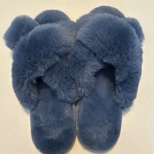 Women’s slippers